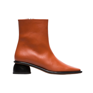 Medium neous leather