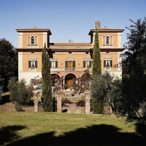 Medium villa lena